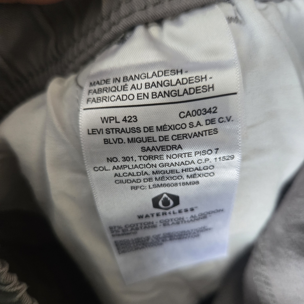 Denizen from Levi's Light Gray Chinos - Picture 4 of 5
